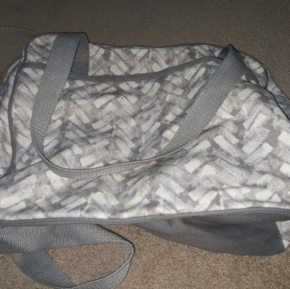 31 away for the weekend bag